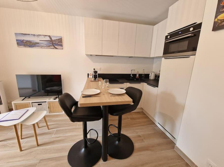T2 Neuf, Parking Prive,Acces Mer Bandol Exterior photo